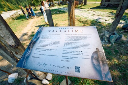 Razstava NAPLAVIME v etno vasi (foto Janez Kotar)